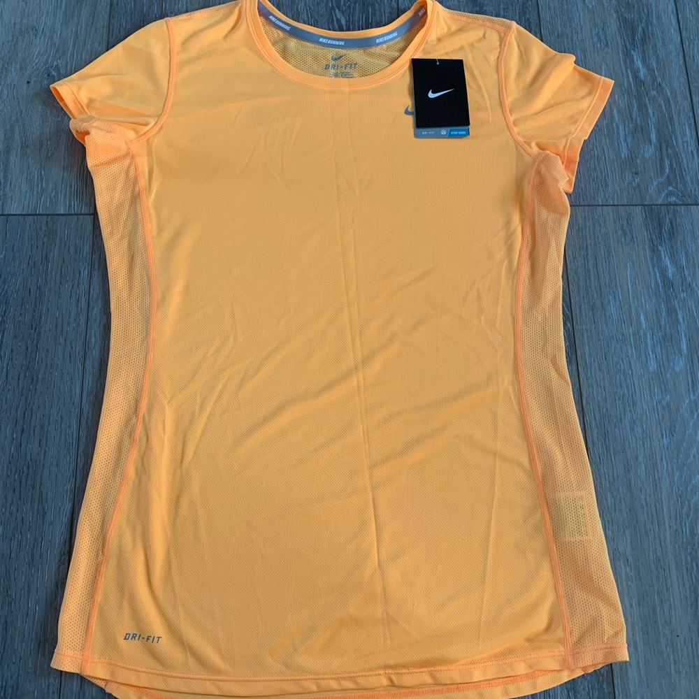 Nike active shirt